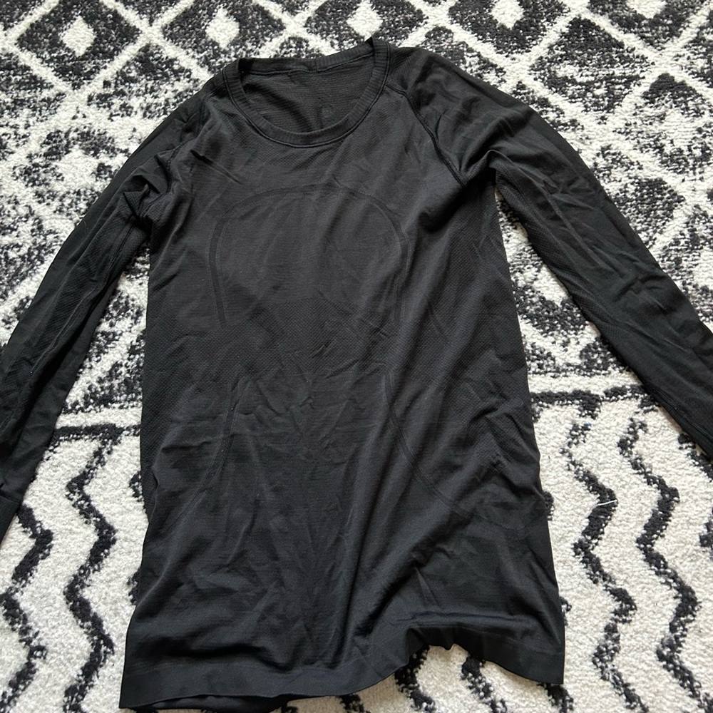 Lululemon swiftly tech long sleeve